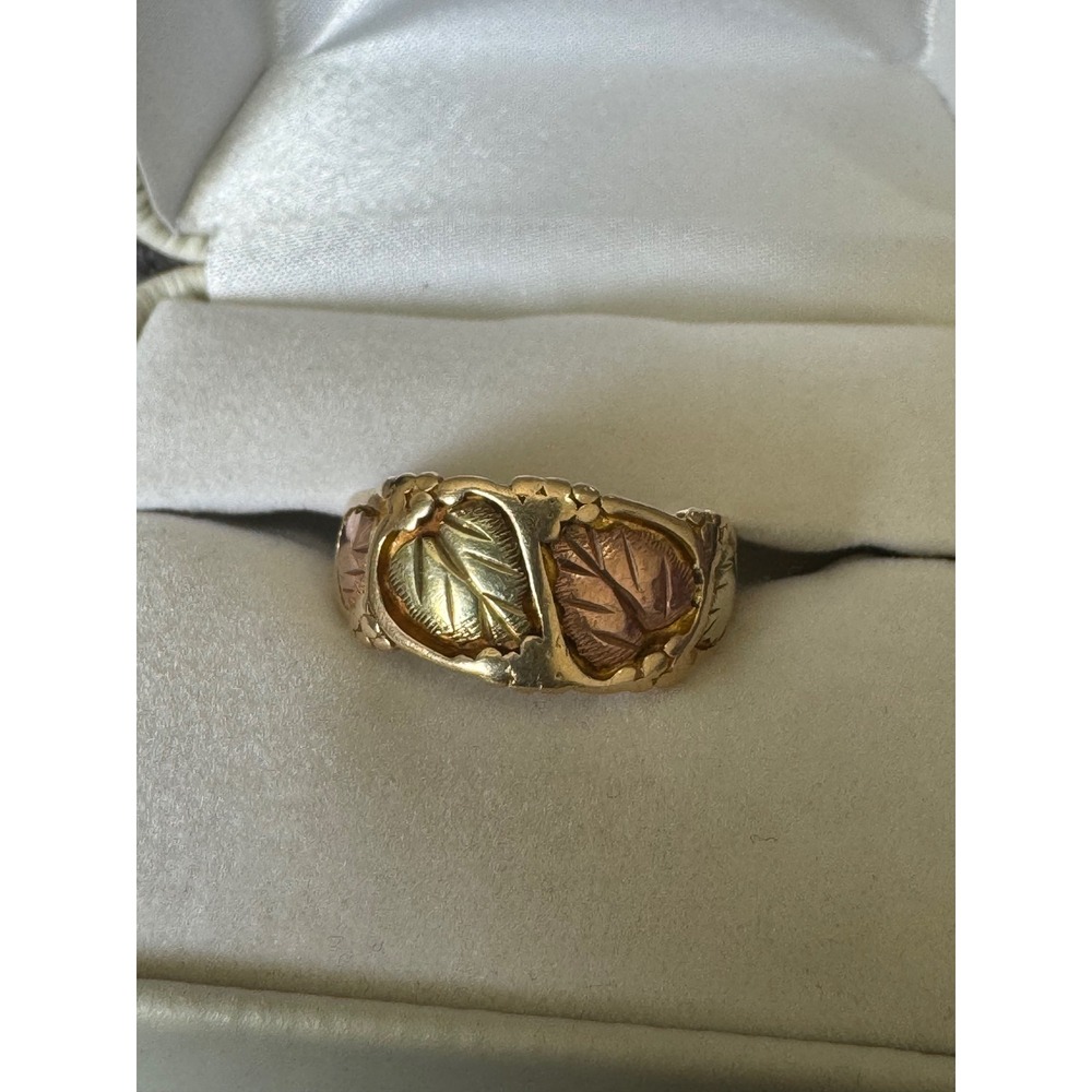 Landstroms 10K Black Hills Gold Tri-Color Leaf Ring Vintage Size 10 5g